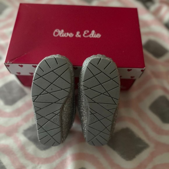 Olive & Edie Lil Glitter Moccasin Slipper - Picture 2 of 3